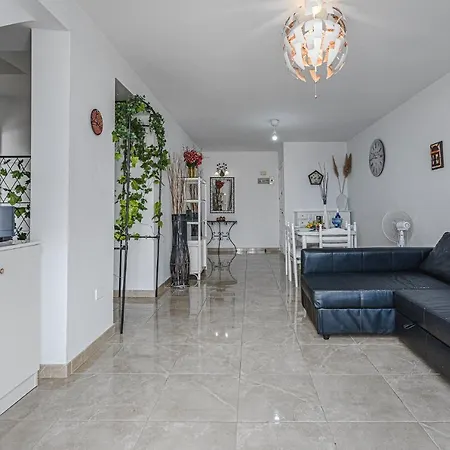 Two Bedrooms With Ocean Views Playa de las Americas (Tenerife)