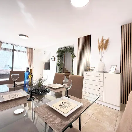Duplex With Ocean View Apartman *