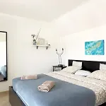 Two Bedrooms With Ocean Views 公寓 美洲海滩