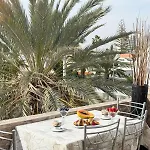 Two Bedrooms With Ocean Views 公寓